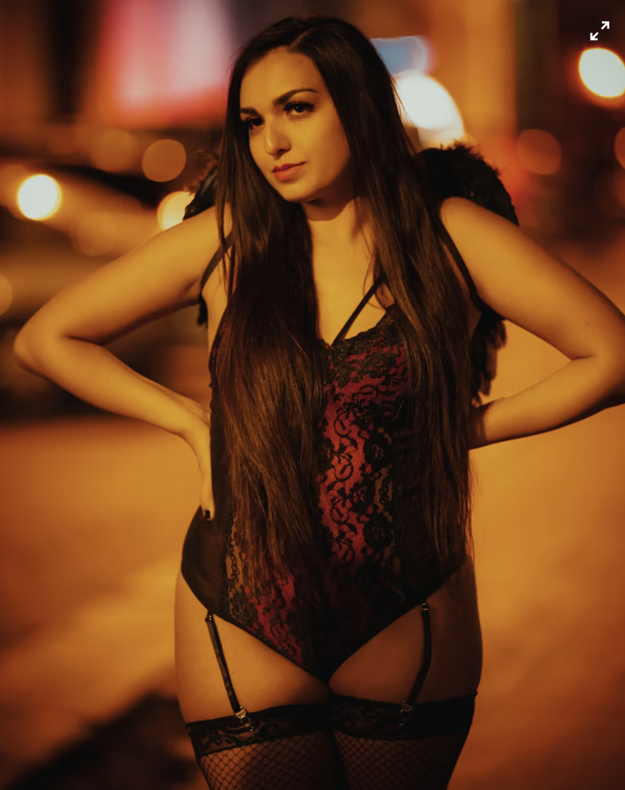 Ümraniye Sarışın Escort