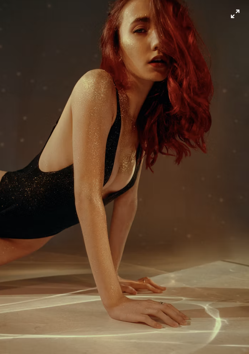 Halkalı Sarışın Escort